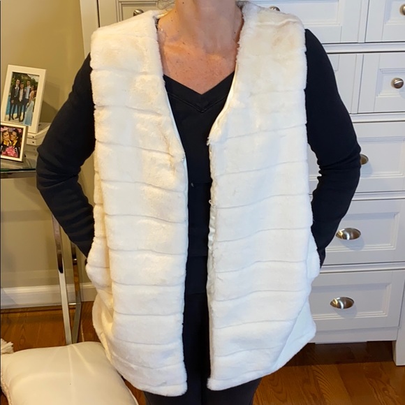 echo fur vest